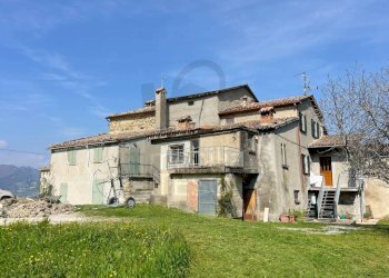 Facciata - Casa indipendente San Leo - foto 1