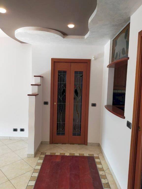 Four-room apartment Via Sant'Ambrogio, Mango - photo 3