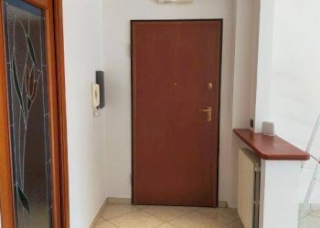 Four-room apartment Via Sant'Ambrogio, Mango - photo 4