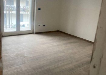 Three-room apartment Corso Europa, Alba - photo 5