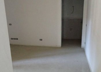 Three-room apartment Via Vittorio Emanuele, Alba - photo 5