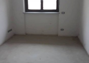 Three-room apartment Via Vittorio Emanuele, Alba - photo 13