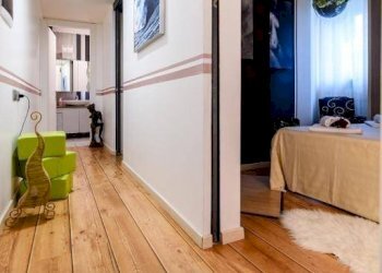 Three-room apartment Via Italo Gastaldi, Alba - photo 8