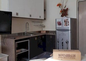 Three-room apartment Via Italo Gastaldi, Alba - photo 1