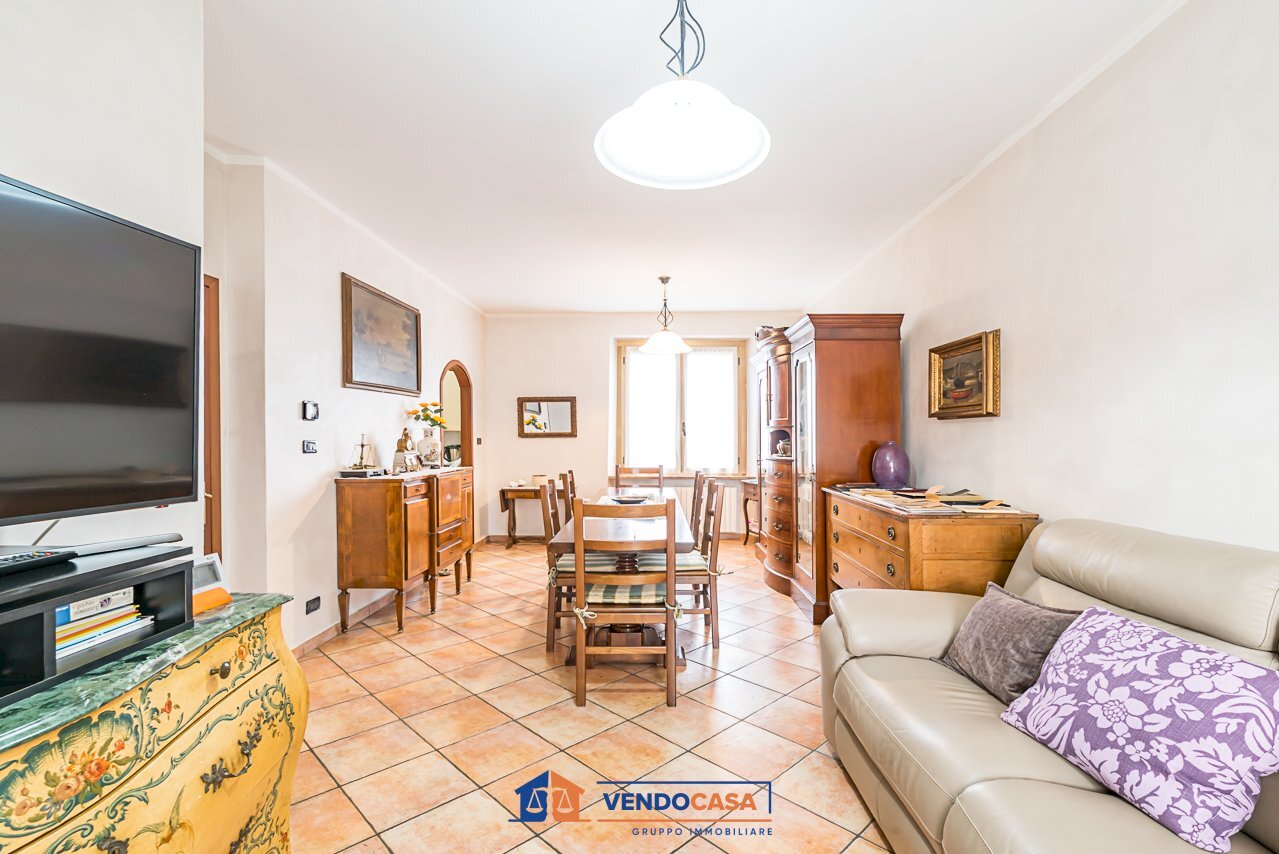 Three-room apartment Villafranca Piemonte - photo 1