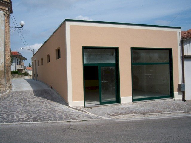 Foto 2 - Locale Commerciale Via Matteotti, Nereto - foto 2