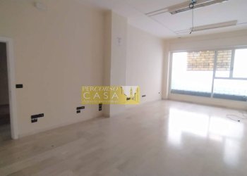 Foto 11 - Locale Commerciale Via Malaspina
 
21, Teramo - foto 11