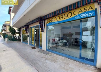 Foto 7 - Locale Commerciale VIA VENEZIA
 
30, Tortoreto - foto 7