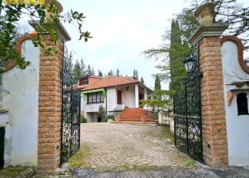 Foto 1 - Villa Via Paolo Cugnini, Teramo - foto 1