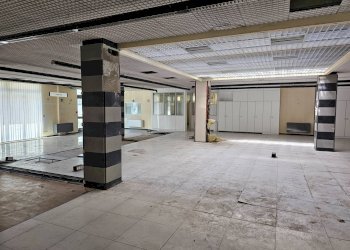 interno locale - Locale Commerciale Via Napoli
 
42, Ascoli Piceno - foto 3