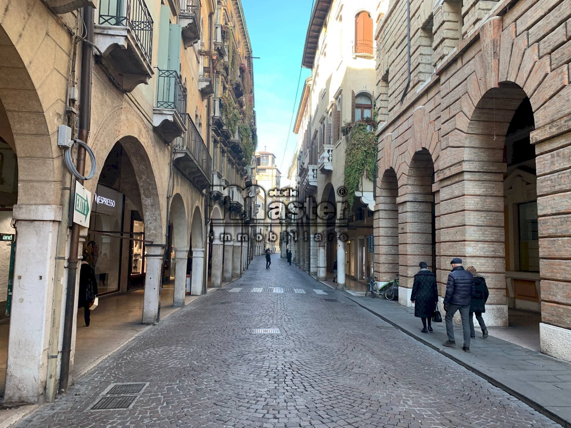 Foto 1 - Shop PIAZZA INDIPENDENZA, Treviso - photo 1