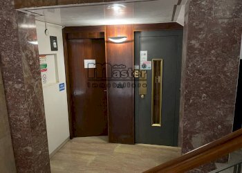 Foto 44 - Attico piazza duomo
 
1, Treviso - foto 43