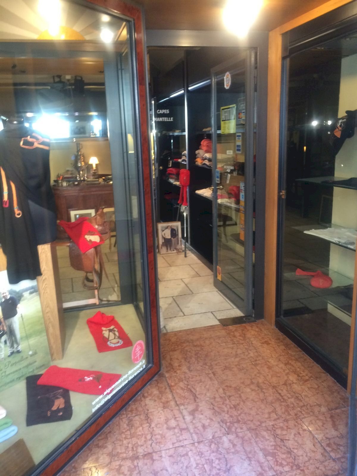 \nFoto 3\n - Shop Via Borgognissanti, Firenze - photo 3