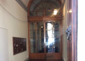 \nFoto 1\n - Shop Via Borgognissanti, Firenze - photo 1