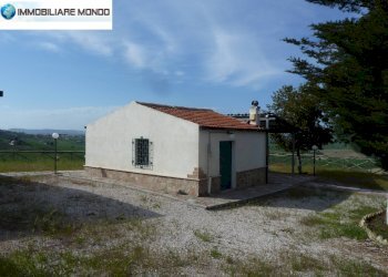 Foto 3 - Rustico Strada Comunale Fonte di Bisaccia, Montenero di Bisaccia - foto 3