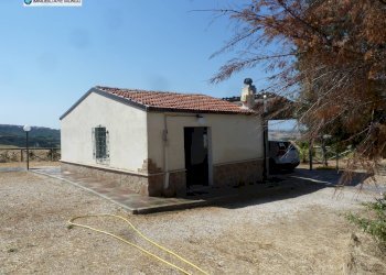 Foto 1 - Rustico Strada Comunale Fonte di Bisaccia, Montenero di Bisaccia - foto 1