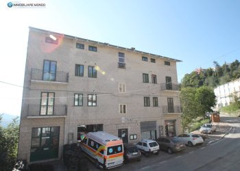 Foto 2 - Stabile - Palazzo Corso Italia
 
112, Castelmauro - foto 2