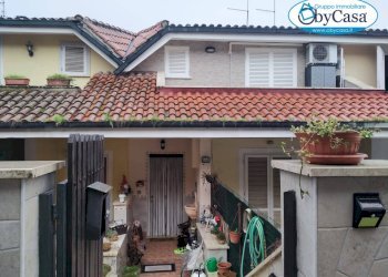 Foto 1 - Villa a Schiera via roma
 
100, Manziana - foto 1