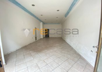 Foto 5 - Commercial Premises via nino bixio
 
11, Bellizzi - photo 5