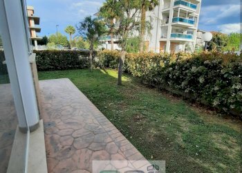 corte esterna e giardino - Trilocale lungomare zara, Giulianova - foto 14