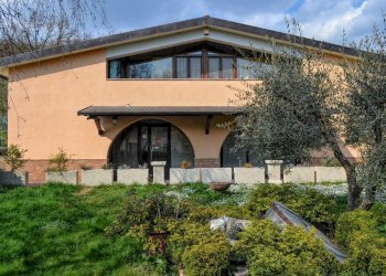 Foto 1 - Locale Commerciale foligno, Foligno - foto 1