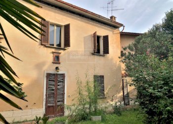 Foto 2 - Stabile - Palazzo Bettolle piazza cavallotti
 
6, Sinalunga - foto 2