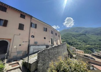 Foto 2 - Stabile - Palazzo Triponzo, Cerreto di Spoleto - foto 2