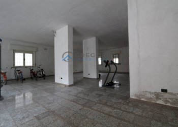 Foto 3 - Commercial Premises Via Garibaldi
snc, Alba Adriatica - photo 3