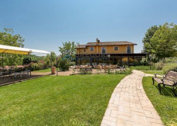 Foto 61 - Hotel Via Mediana
 
2, Sant'Omero - foto 61