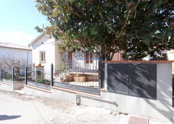 Foto 1 - Casa indipendente via Petrarca
 
5, Nereto - foto 1