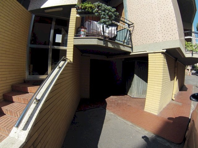 Foto 1 - Negozio via olivette, Loano - foto 1