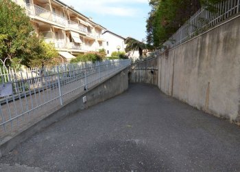 Foto 3 - Negozio Via Magnone
 
100, Ceriale - foto 3