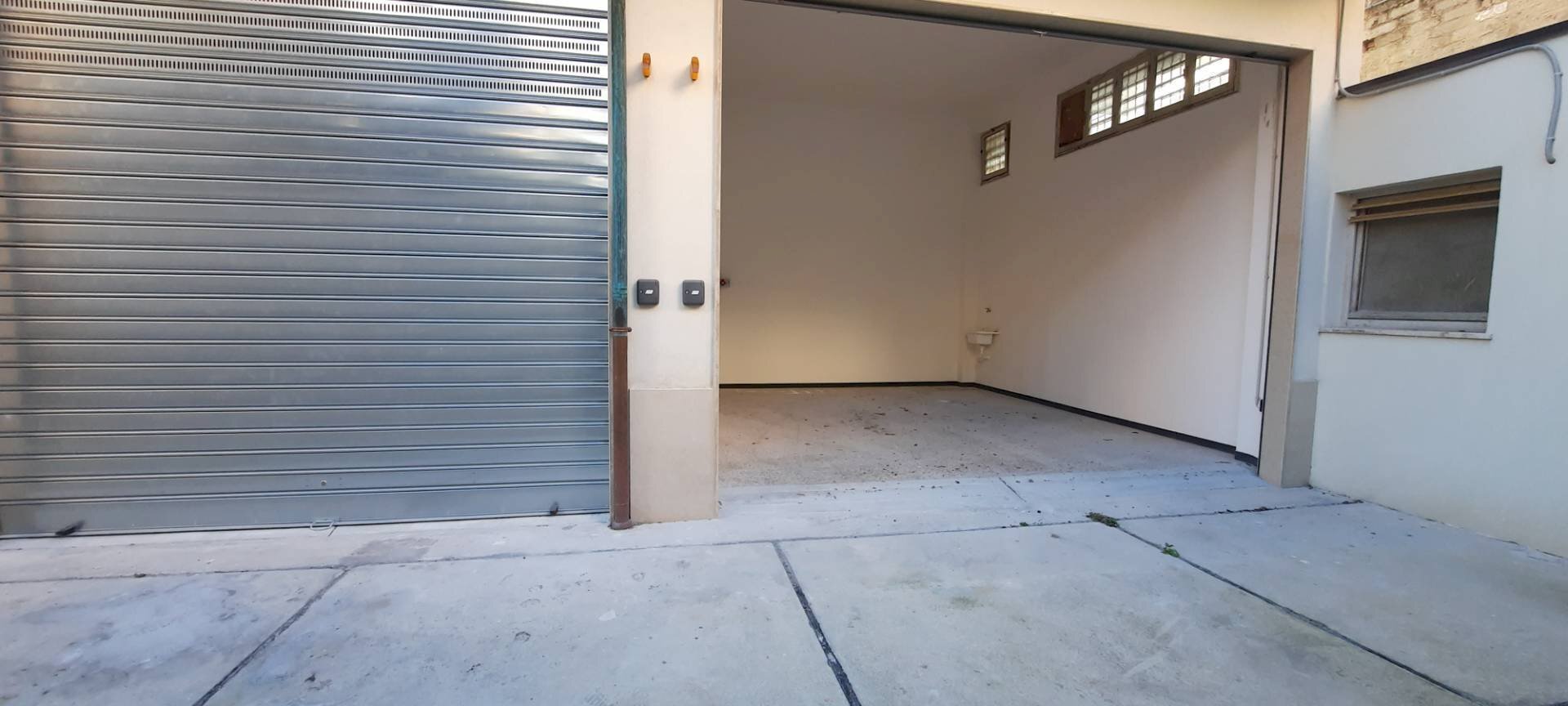 Foto 3 - Shop Via Aurelia
 
386, Loano - photo 3