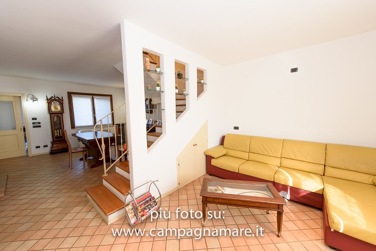 Foto 3 - Terraced Villa via cristoforo colombo
 
12, Lagosanto - photo 3