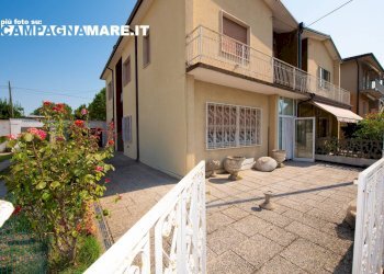 Foto 1 - Villa a Schiera via IV novembre
 
56, Codigoro - foto 1