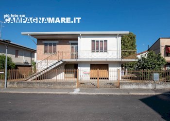 Foto 2 - Casa indipendente via Roma
 
10/h, Ostellato - foto 2