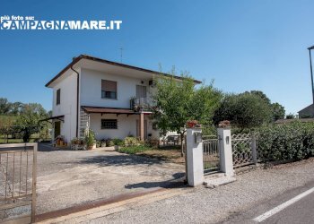 Foto 1 - Independent house via vicolo Po
 
10/h, Riva del Po - photo 1