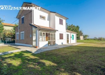 Foto 1 - Casa indipendente Piazza unità
 
10/h, Jolanda di Savoia - foto 1