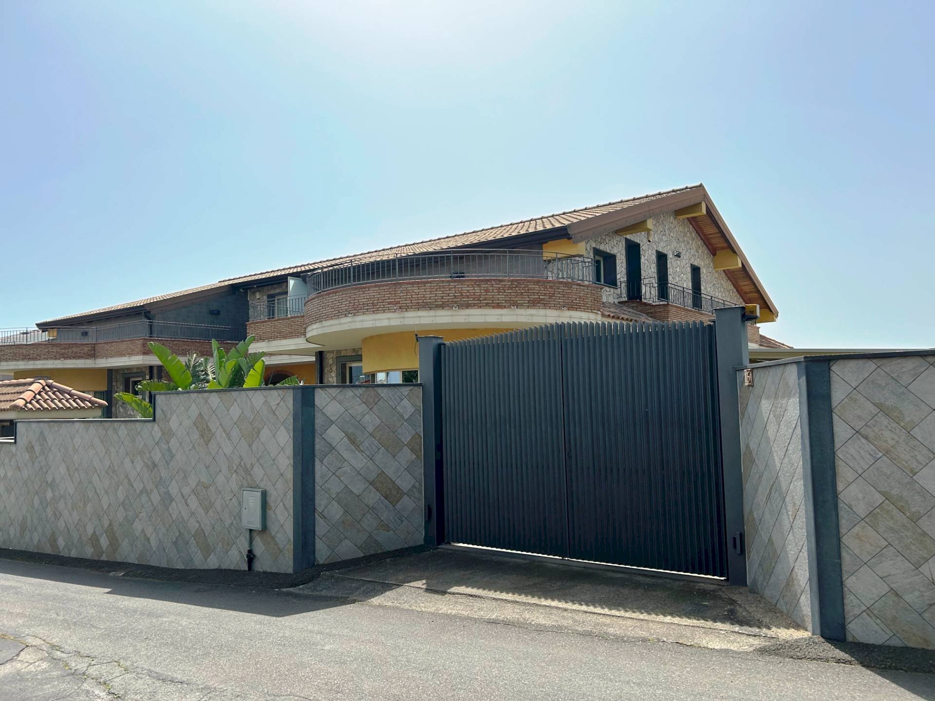 Foto 1 - Villa via filippo corridoni, Gravina di Catania - foto 1