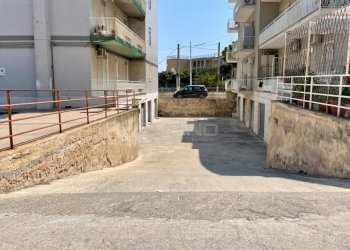 Foto 4 - Box VIA CARLO FORLANINI
 
3, Siracusa - foto 4