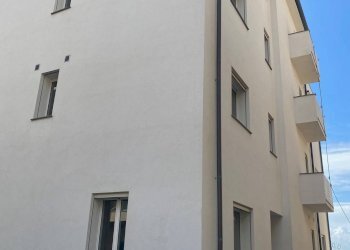 Foto 13 - Quadrilocale piazza lemmetti
 
3, Camaiore - foto 12