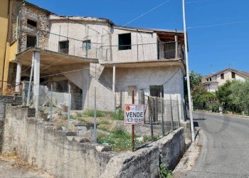 Foto 1 - Rustico Via Guardiola
 
SNC, Colfelice - foto 1