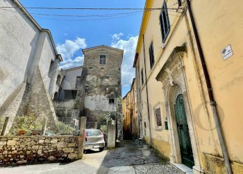 Foto 11 - Stabile - Palazzo Via Diego de Lucis
 
6, Arpino - foto 11