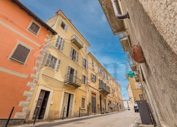 Foto 4 - Stable - Palace Via Roma
 
13, Vignale Monferrato - photo 4