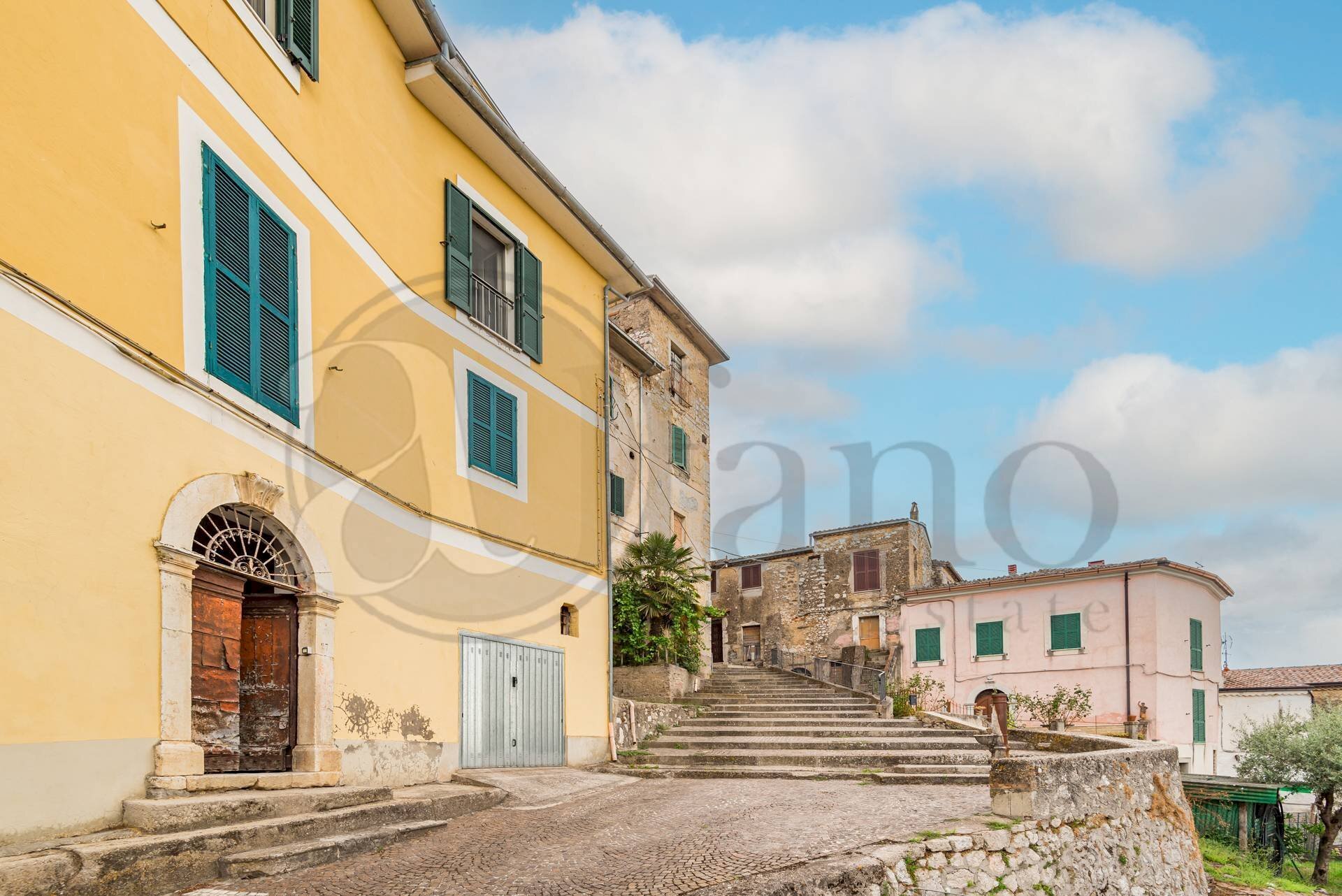 Foto 1 - Rustic Via Manfredi
 
46, Arce - photo 1