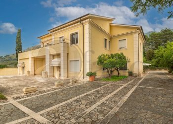 Foto 6 - Villa Via Casilina
 
17, Cassino - foto 6