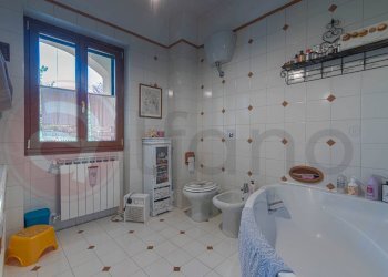 Foto 37 - Villa Via Prima Traversa San Martino
 
4, Gorga - foto 37