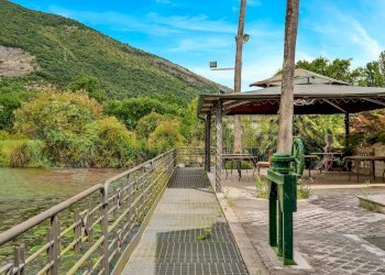 Foto 35 - Hotel Via Capodacqua
 
77, Castrocielo - foto 35