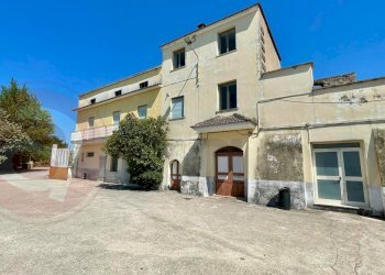 Foto 1 - Stabile - Palazzo Via per la stazione
 
snc, Castrocielo - foto 1