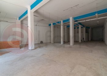 Foto 2 - Locale Commerciale Via Gregorio Antonelli
29, Terracina - foto 2